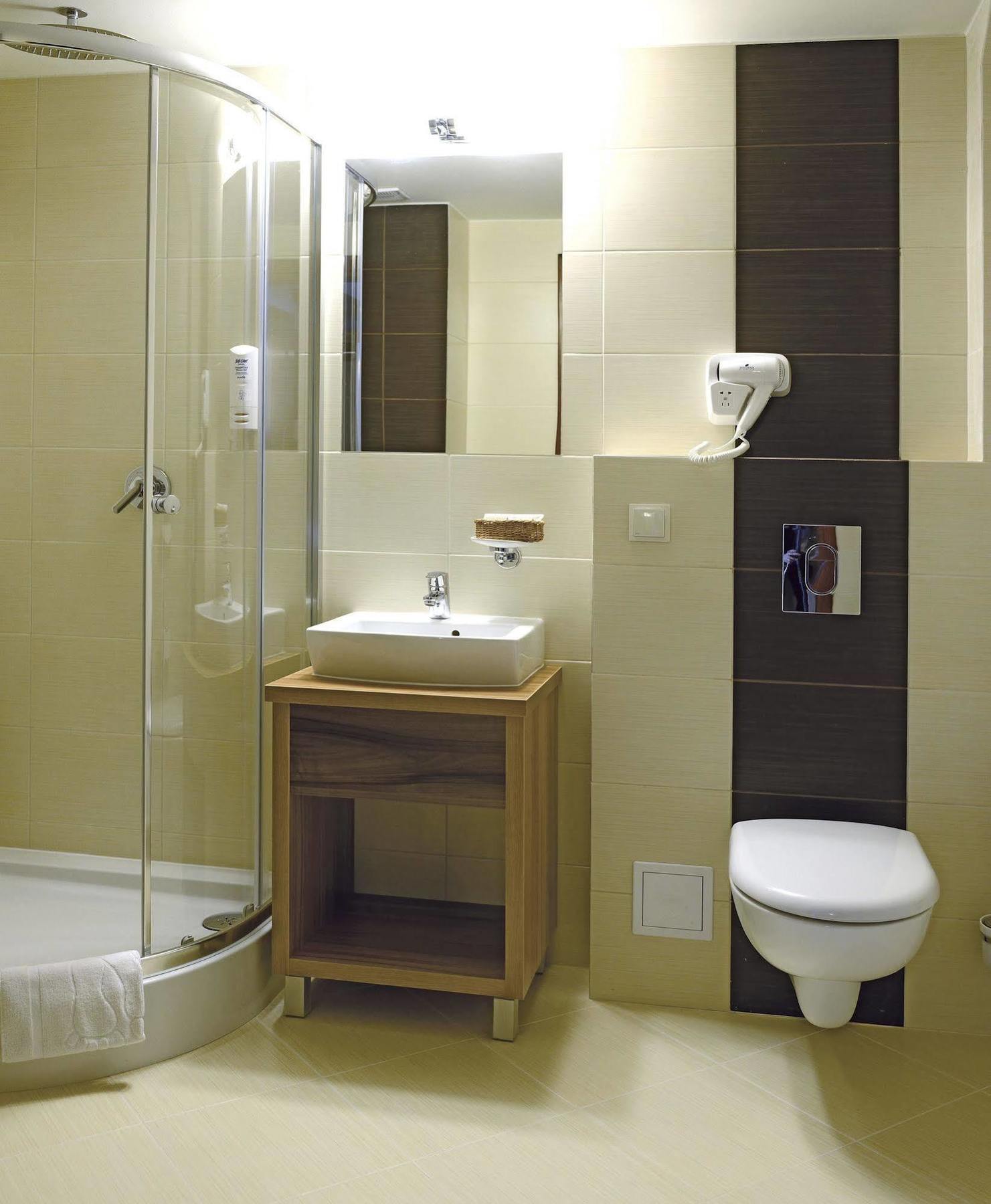 Dwor Kombornia - Folwark Extérieur photo